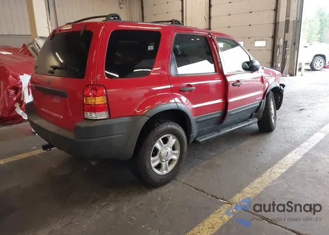 2002 Ford Escape Xlt z USA, uszkodzony, nr VIN 1FMCU04142KC19874